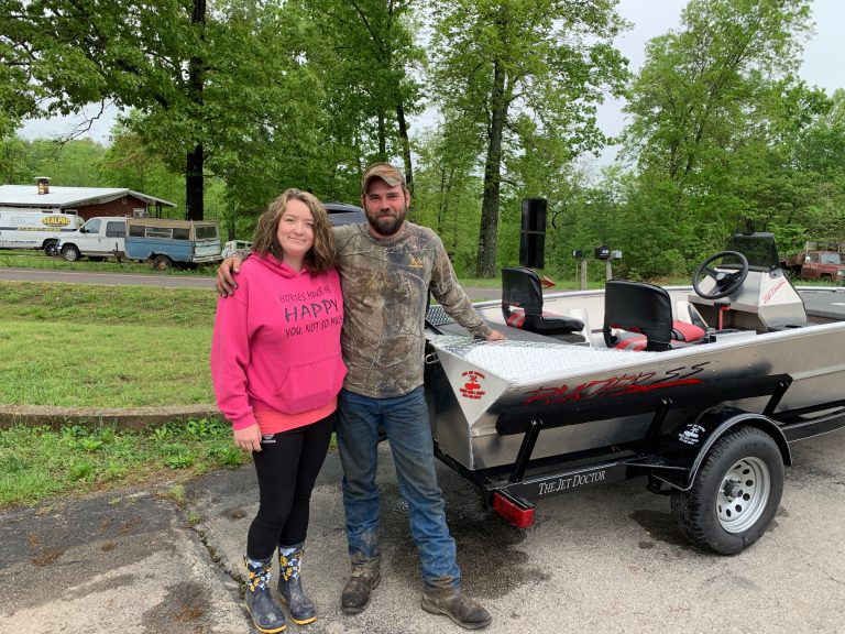 Shane & Sydney Amsden's 1752 Blazer SS w/ 40hp Mercury Jet Motor